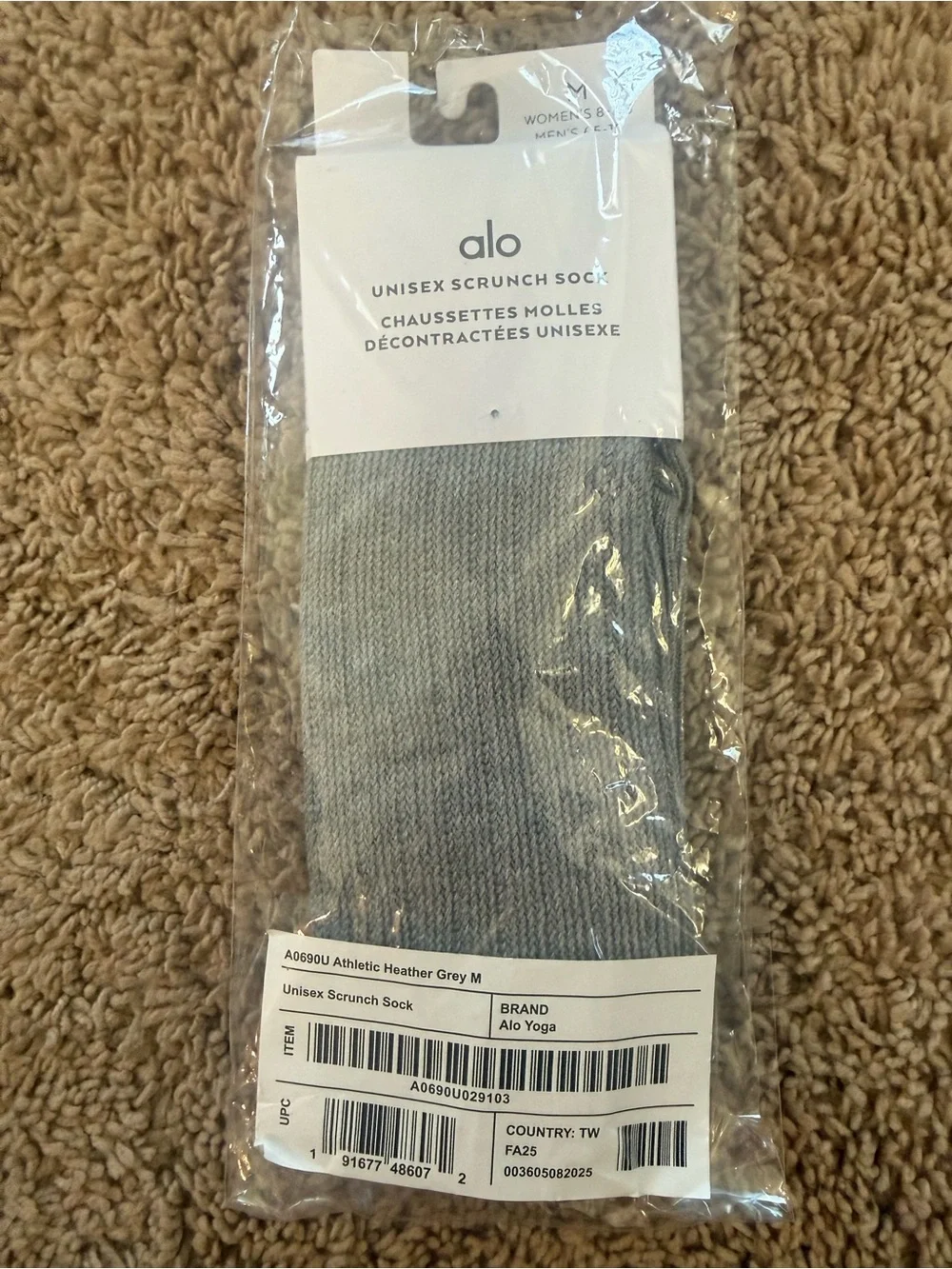 ALO Yoga unisex scrunch